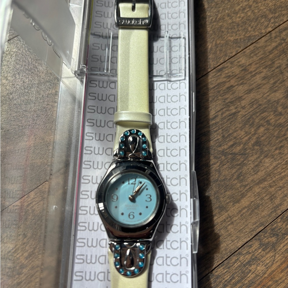SWATCH Cream Classic Watch - Picture 2 of 3